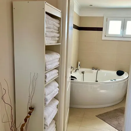 Luxury House فيلة