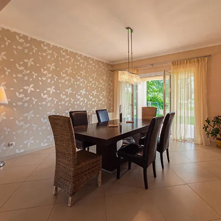 Luxury House Villa
